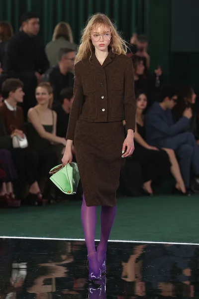 Look 51